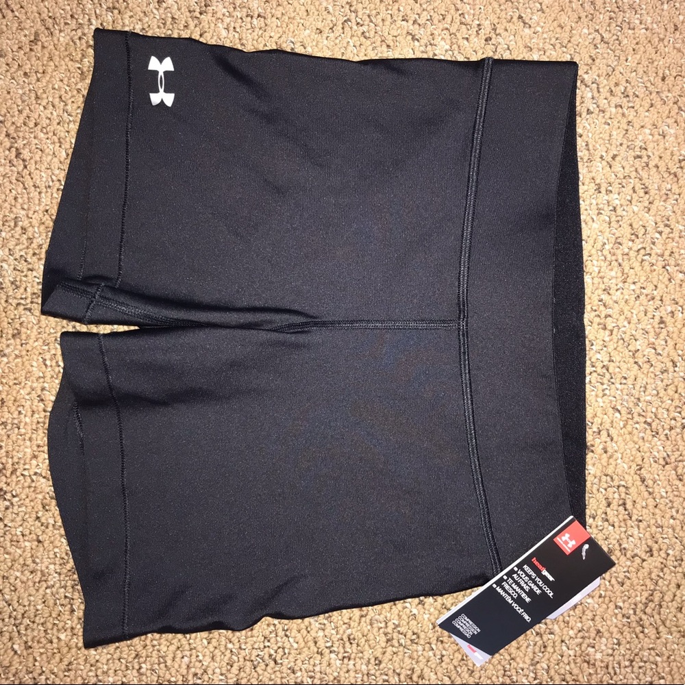(NWT) UNDER ARMOUR BLACK SPANDEX